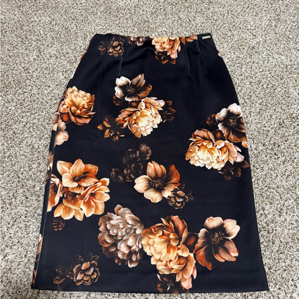 New Tahari Black Floral Pencil Skirt Stretchy